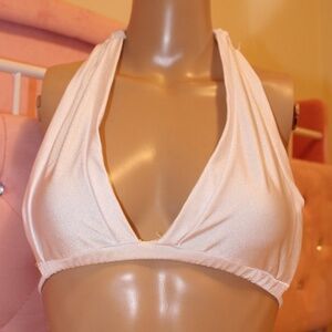 ✨ Satin White Halter Crop Top – Size Medium ✨